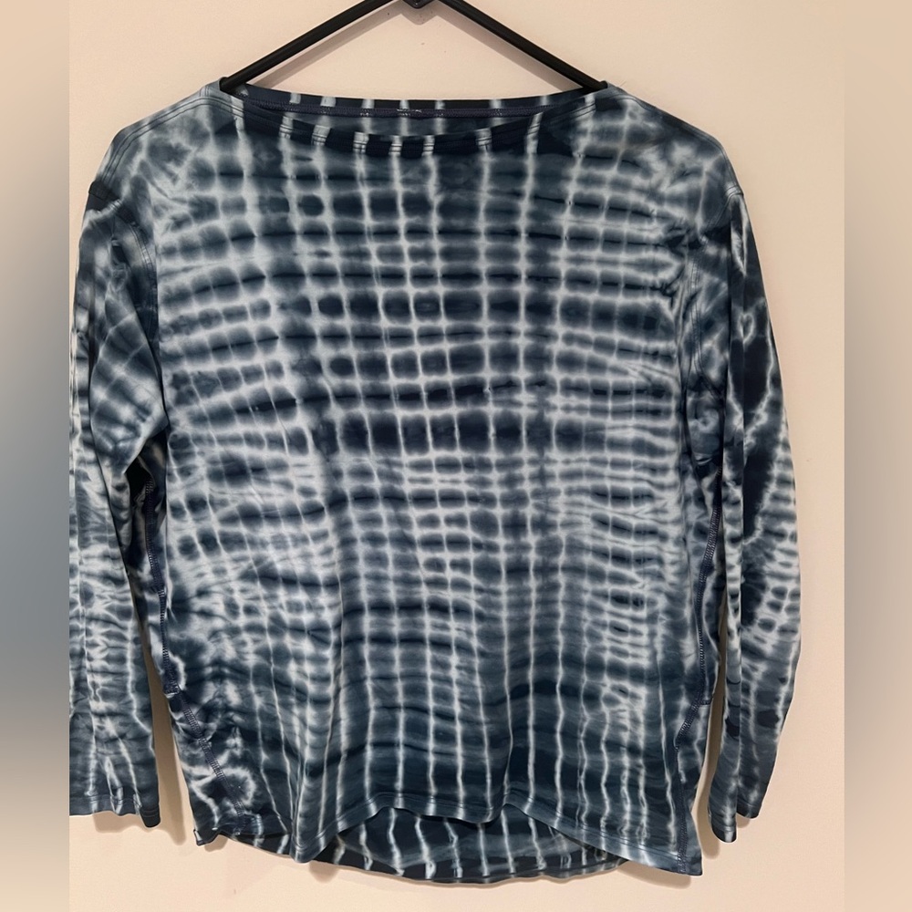 Lululemon long sleeve shirt